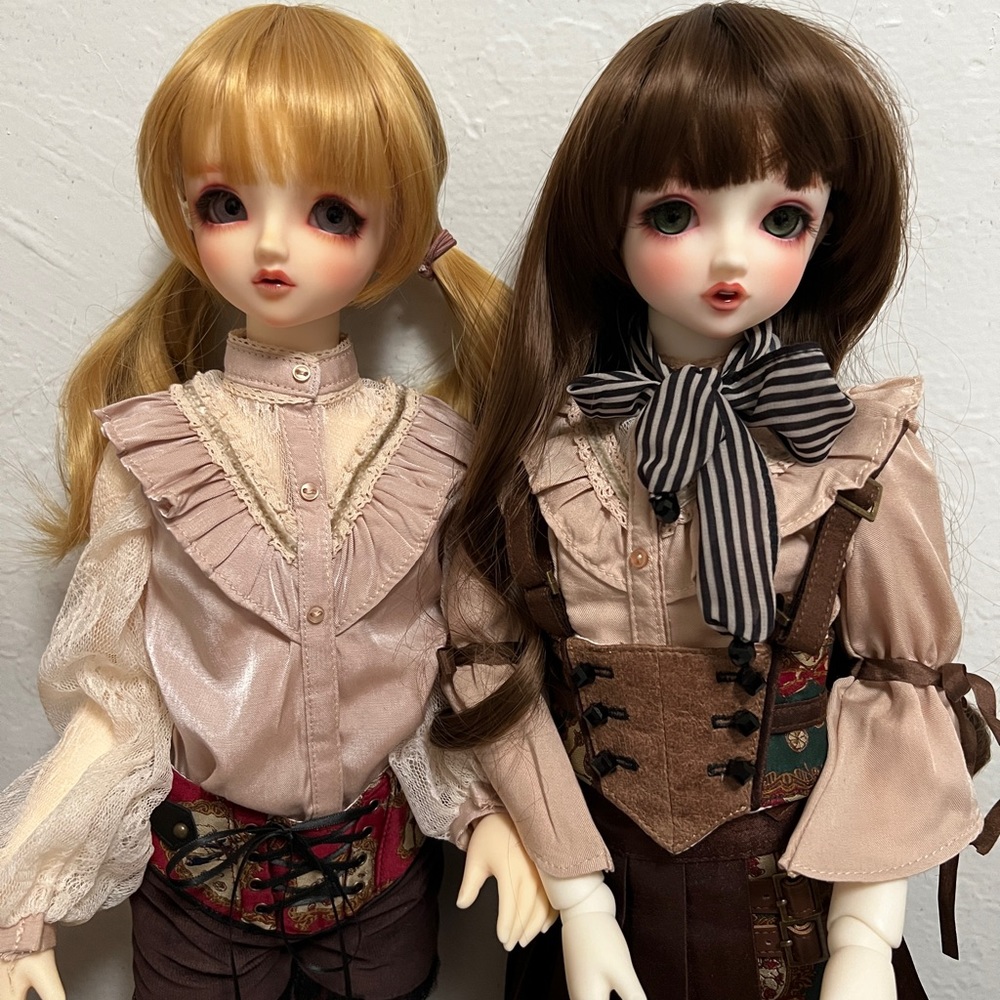 Volks Super Dolfie Collectibles- Les Esprite Gallerie